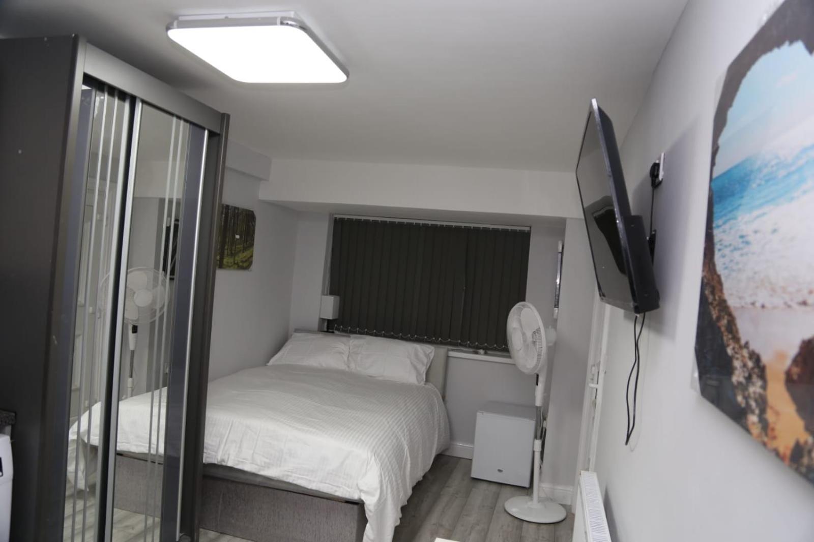 A A Guest Rooms Woolwich ロンドン エクステリア 写真